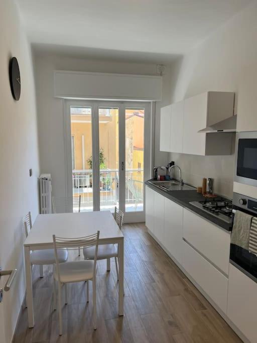 Borgo Marina Apartments Imperia Exterior foto